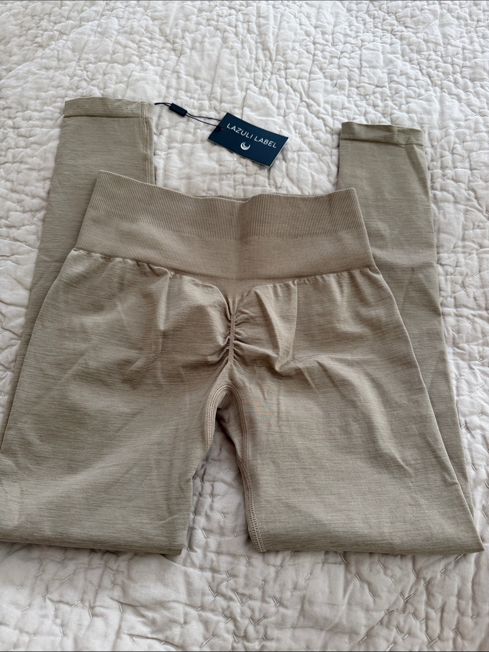 NWT Lazuli label Neutral Beige Ribbed Leggings SCRUNCH BUTT
